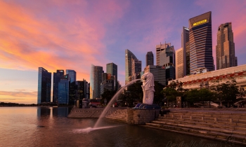 Sunrise with the Merlion